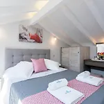 Ad Homes Vila