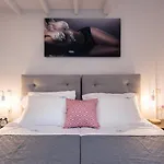 Ad Homes Vila *