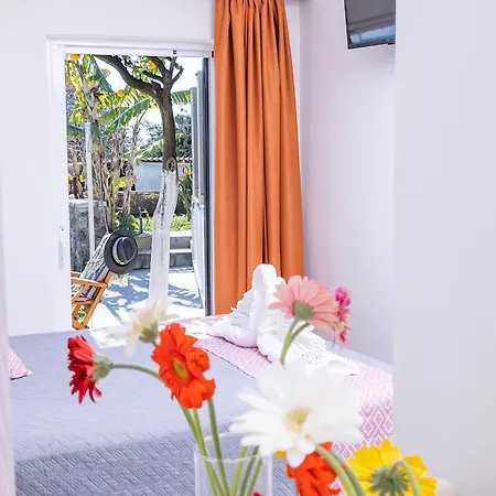 Villa Ad Homes
