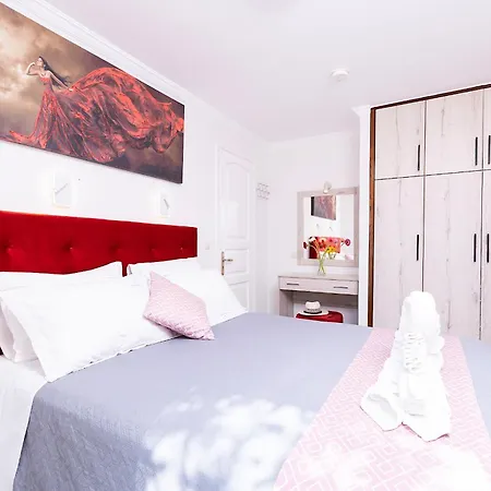 Ad Homes * Agios Gordios (Corfu)