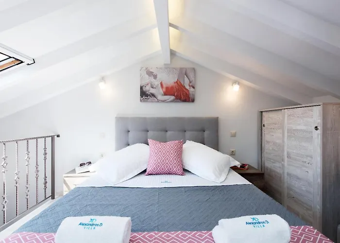 Vila Ad Homes *