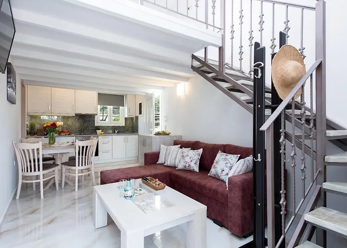 Vila Ad Homes