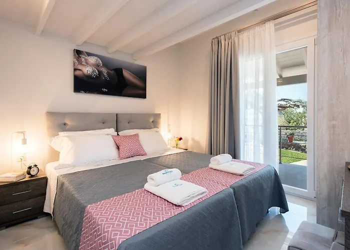 Ad Homes * Άγιος Γόρδιος